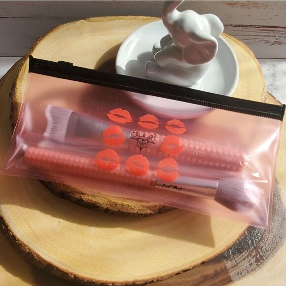 Laruce 3 Piece Contour Brush Set in Pink - Picture 7 of 11